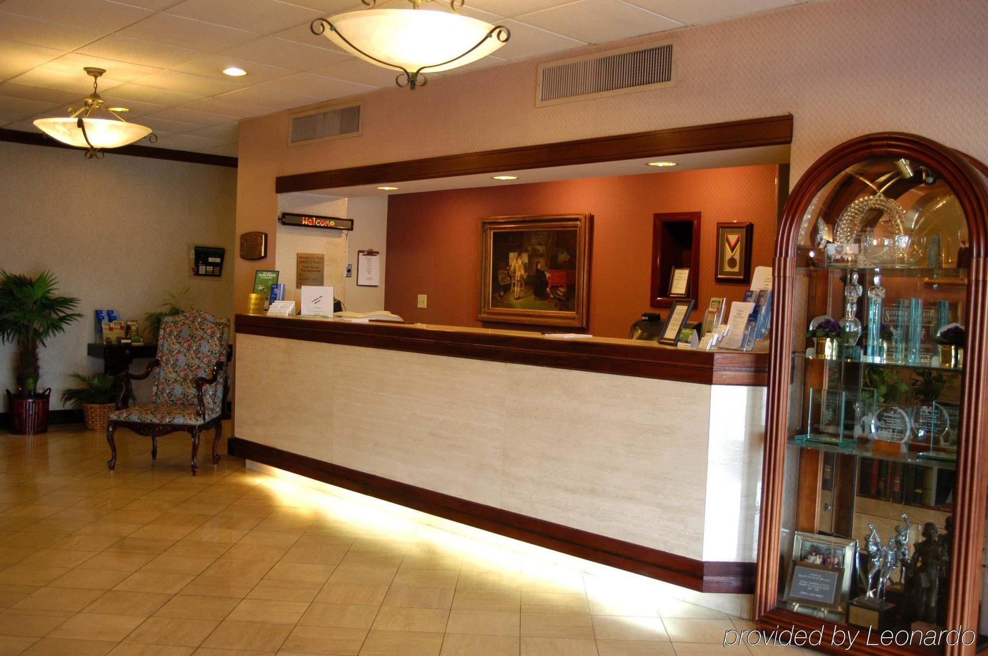 Holiday Inn Express & Suites Lakeland South, An Ihg Hotel Interior photo